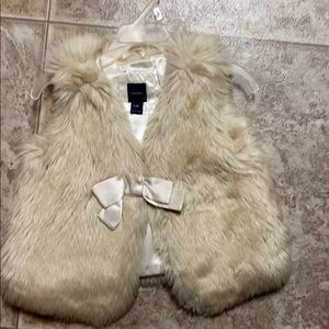 Girls gap fur vest